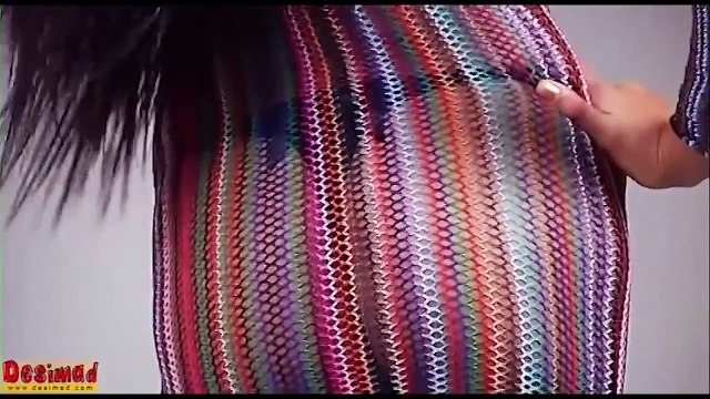 Kareena Kapoor Is-Nude-And Poonam Pandey Is-Shower-Naked-Beauty 2015