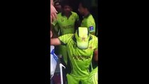 'Lala Catch Nahi Hona' - Fans Informal Conversation With Pakistani Players