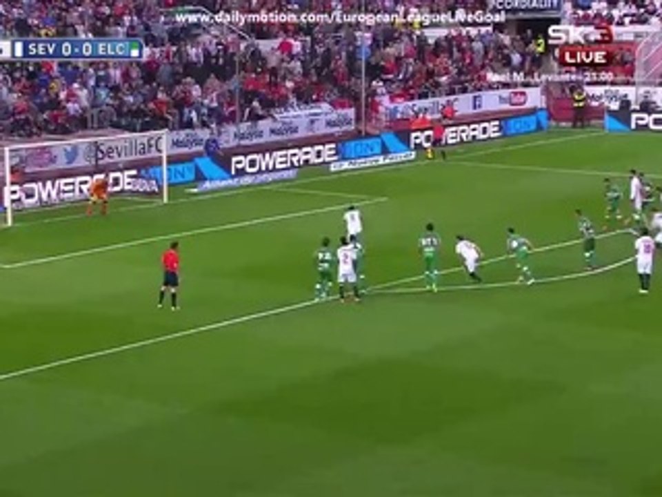Carlos Bacca 1_0 Penalty Kick _ Sevilla - Elche 15.03.2015 HD