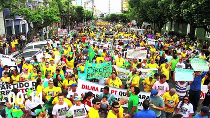 Democratas indignados reconquistam as ruas