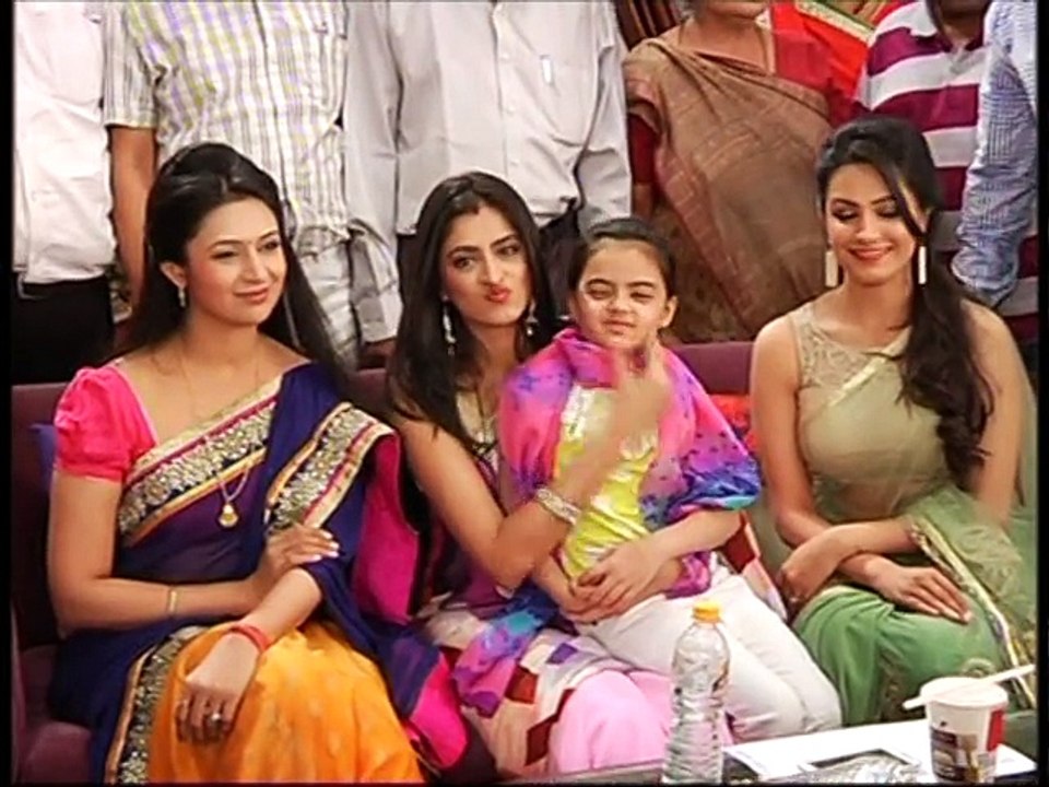 "Ye Hai Mohabbatein" Serial On Location