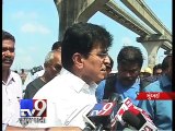 Fadnavis calls for probe after Mumbai Monorail breaks down - Tv9 Gujarati