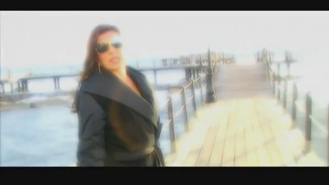 Άντζελα Δημητρίου - Τι να την κάνω την αγάπη σου | Greek- face (hellenicᴴᴰ video clips)