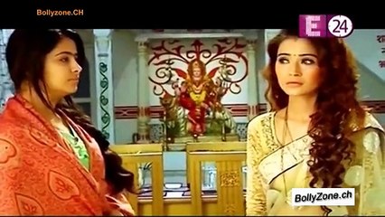Roly Ne Liya Aghoriyon Se Panga!! - Sasural Simar Ka - 16th March 2015
