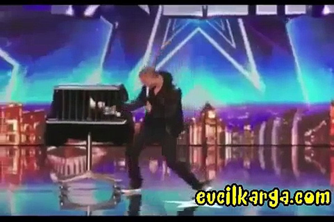 Olağanüstü ilüzyon! Jürinin ağzı açık kaldı!