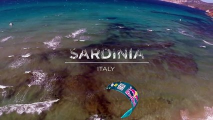 Download Video: Strapless kitesurfing in Italy - Red Bull Unfastened