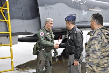 TSK, RF-4E Uçaklarının Jübile Uçuşunun Fotoğraflarını Yayınladı