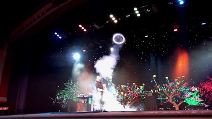 Bubbles   Smoke Rings   Amazing Show