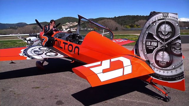 On a testé la voltige aérienne avec le champion du monde Nicolas Ivanoff