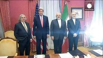 النووي الإيراني: تواصل المحادثات بين جون كيري و محمد ظريف في لوزان السويسرية