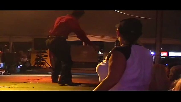 Kavan Hashemian sings My Babe at Elvis Week 2006 (video)