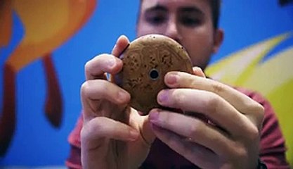 کیا آپ گول موبائل فون خریدنا پسند کریں گے؟ – ایکسپریس اردو;-