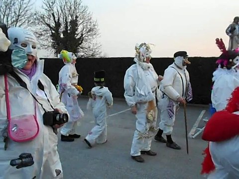 Beauvais : les fous défilent à Marissel