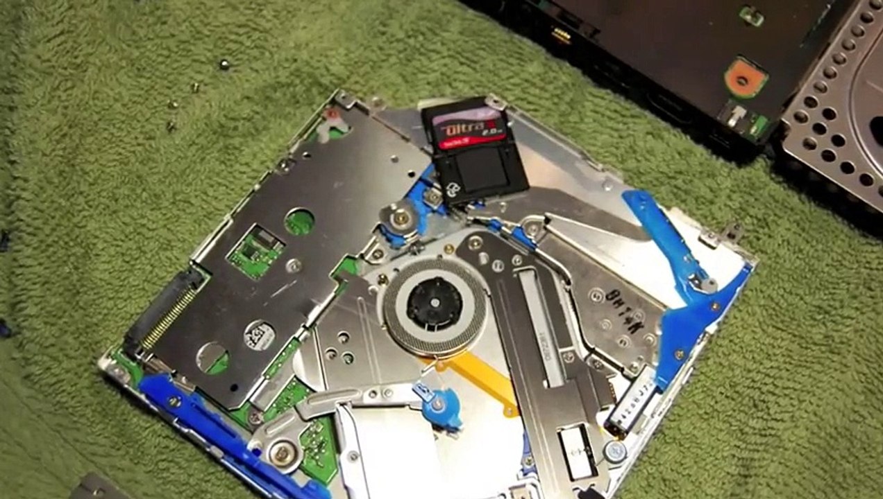 Laptop repair videos - CD-DVDDrives_(480p)