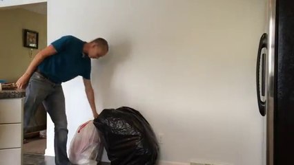 Tu peux descendre la poubelle stp ?