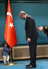 Erdoğan Konuşurken, Gazi Çocuğu Sahneye Fırladı