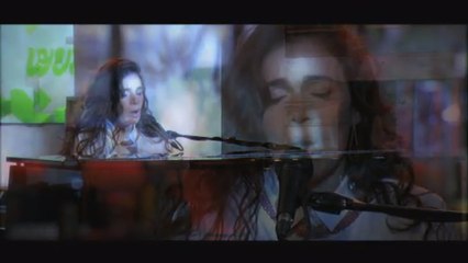 Yael Naim "Coward" - C à vous - 16/03/2015