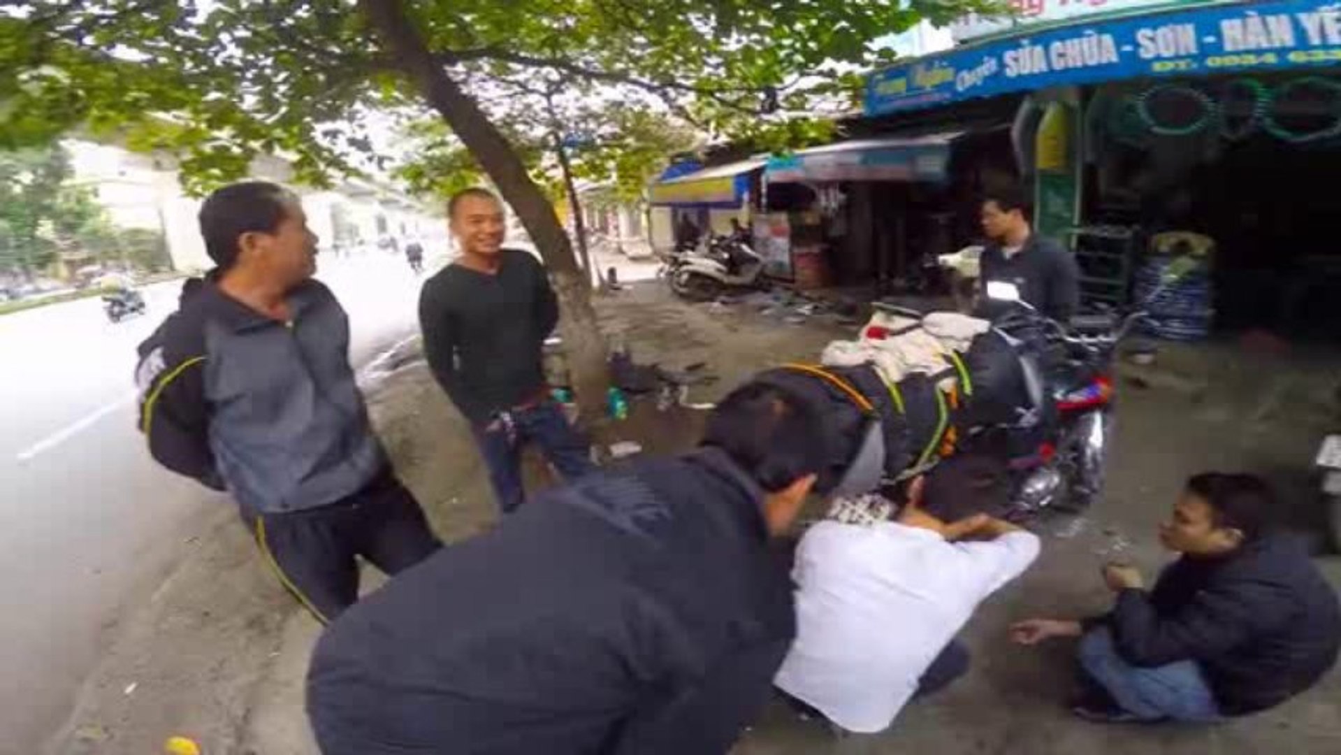 Viajero filma su recorrido por asia