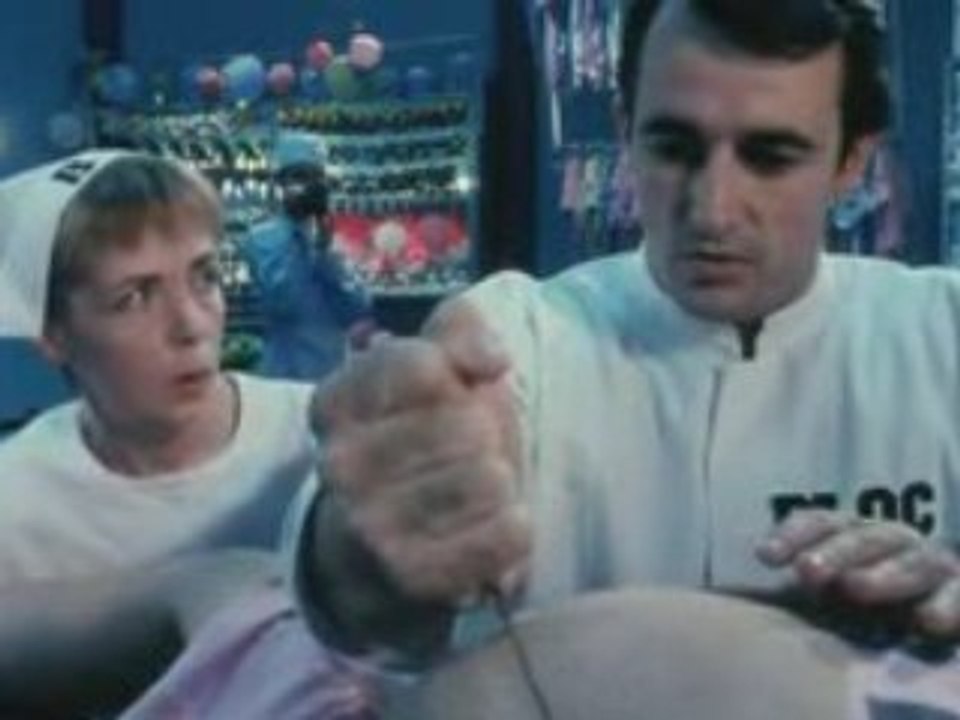 Désiré(albert DUPONTEL-Court Métrage)