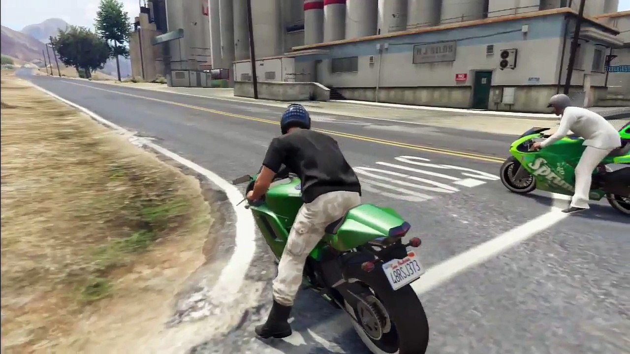 Gta 5 Online 1.21 - SUPER PARKOUR CON LA MOTO! Funny Moments GTA V ONLINE 1.21 #22