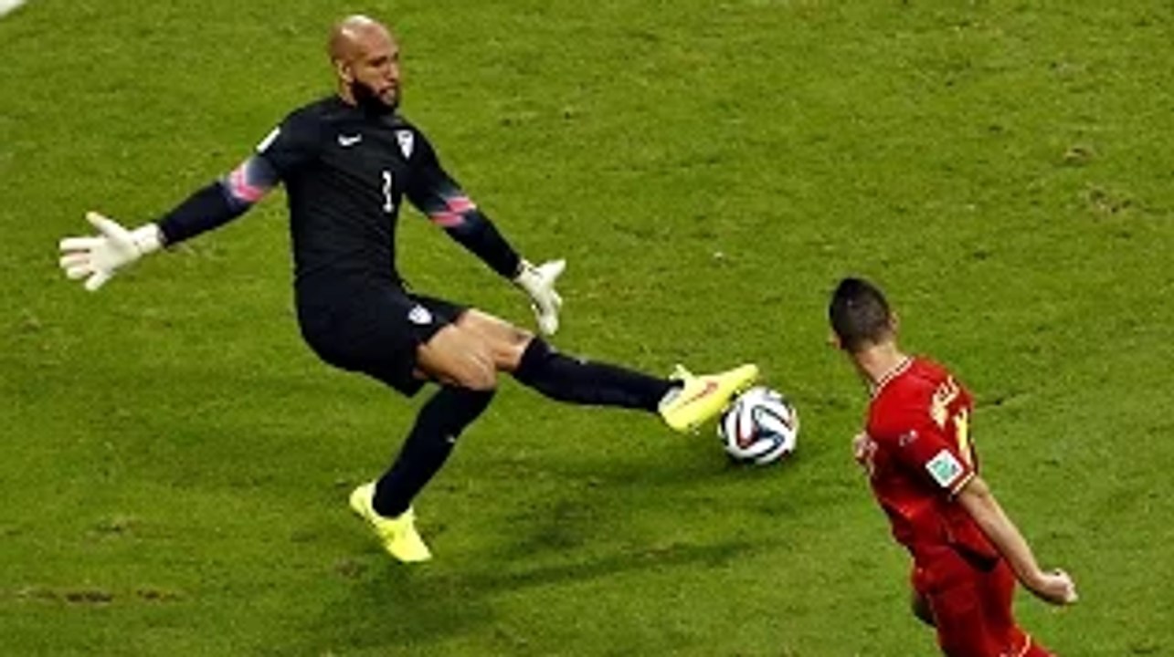 Amazing Goalkeeper Saves Ever - (The best Goalkeeper in the World)
