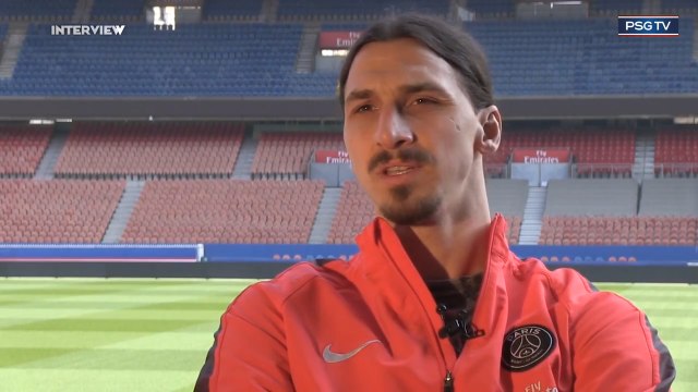 Após polêmica, Ibrahimovic pede desculpas