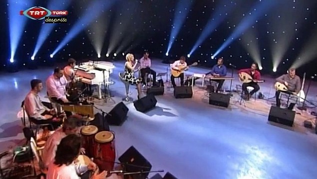 02 tuğçe pala fikrimin ince gülü 09.10.2011 son şarkı