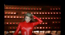 Voici la vidéo hillarante du tournage du clip de Britney Spears (version micro réelle)