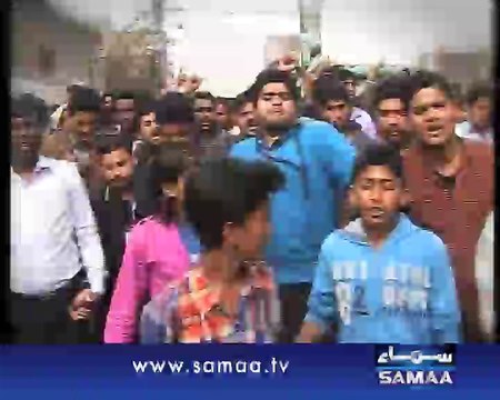 Police constable escapes wrath of protestors