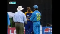 Sourav Ganguly vs Russel Arnold - Fight for damaging Pitch