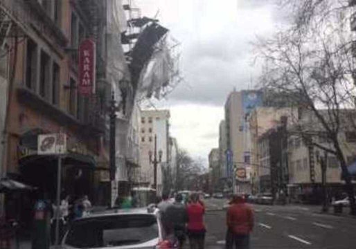 Scaffolding Falling Off Building in Downtown Portland, Oregon