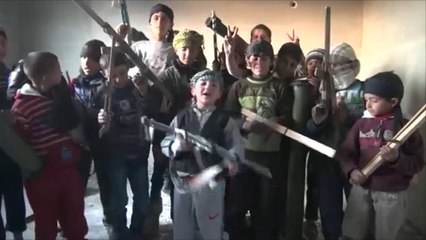 تحذيرات دولية من استمرار تجنيد الأطفال بسوريا