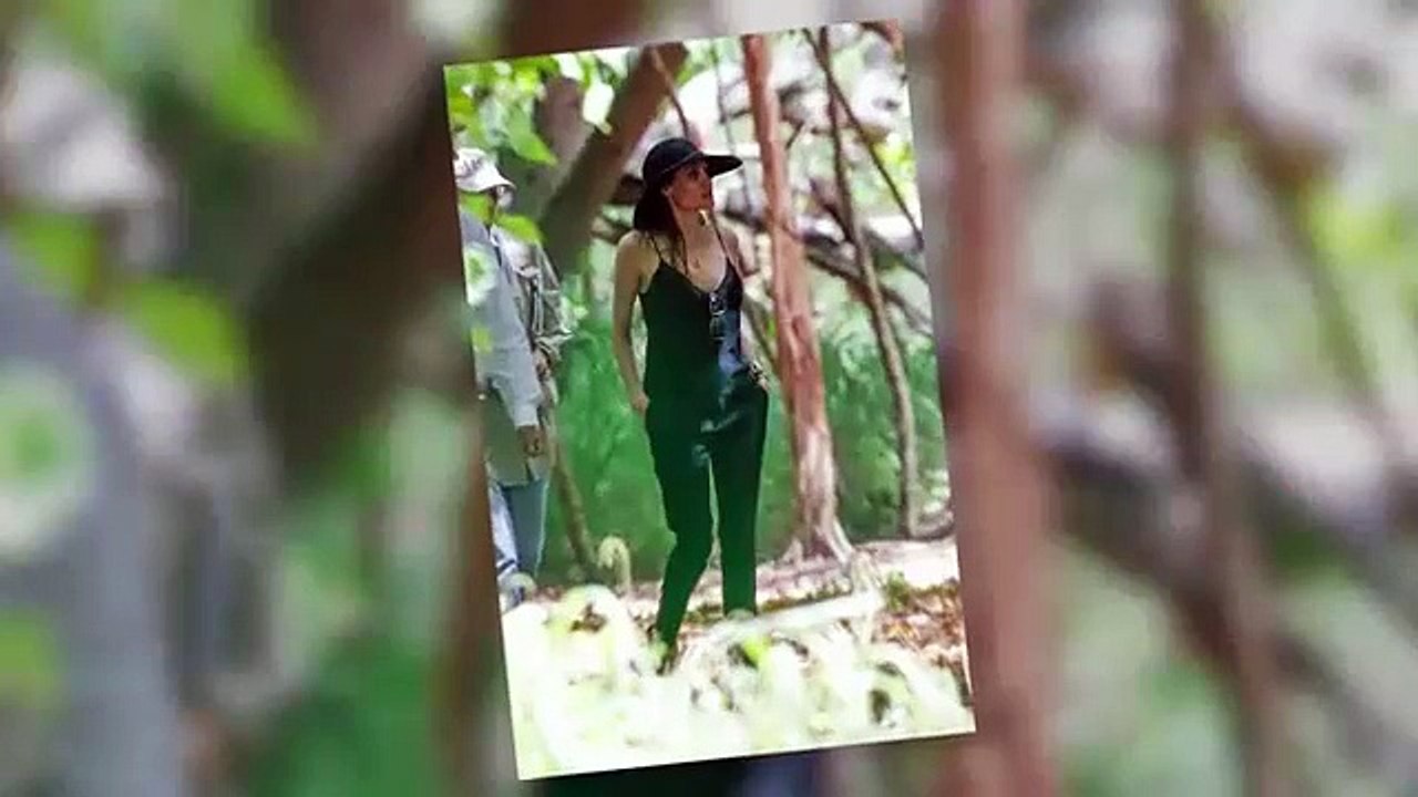 Angelina Jolie Wows in Low-Cut Camisole in Hawaii