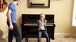 Battle de piano entre un père et sa fille sur un medley de FROZEN