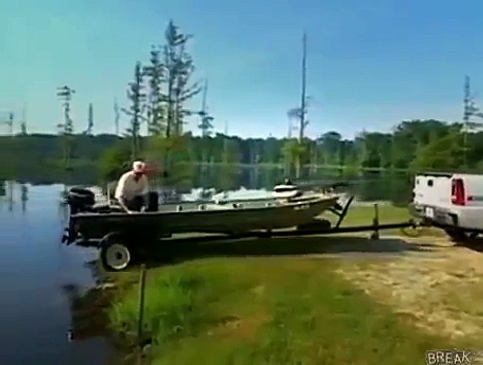 Les plus gros FAILS de Bill le pêcheur! Compilation à mourrir de rire!!