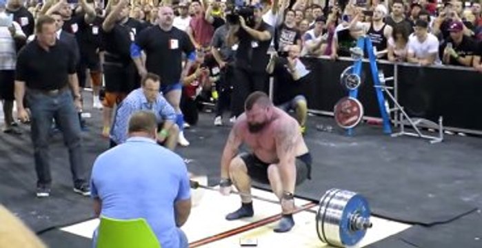 462 Kiloyu Tek Hamlede Kaldırdı