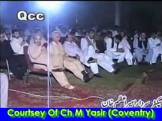 Attaullah  singing and khwajgan TAUNSA enjoying