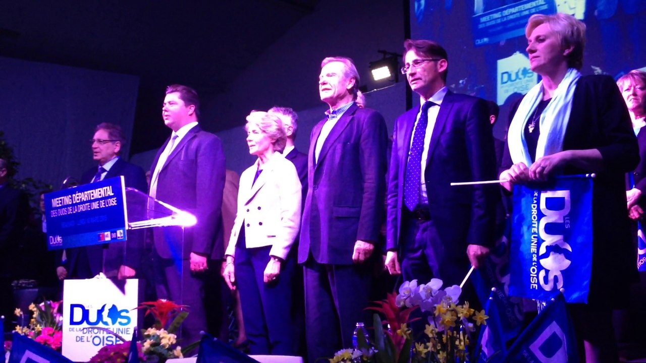 Départementales UMP : les élus et candidats chantent la Marseillaise