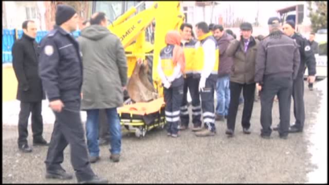 Bir Kadın Bıçaklanarak Öldürülmüş Halde Bulundu