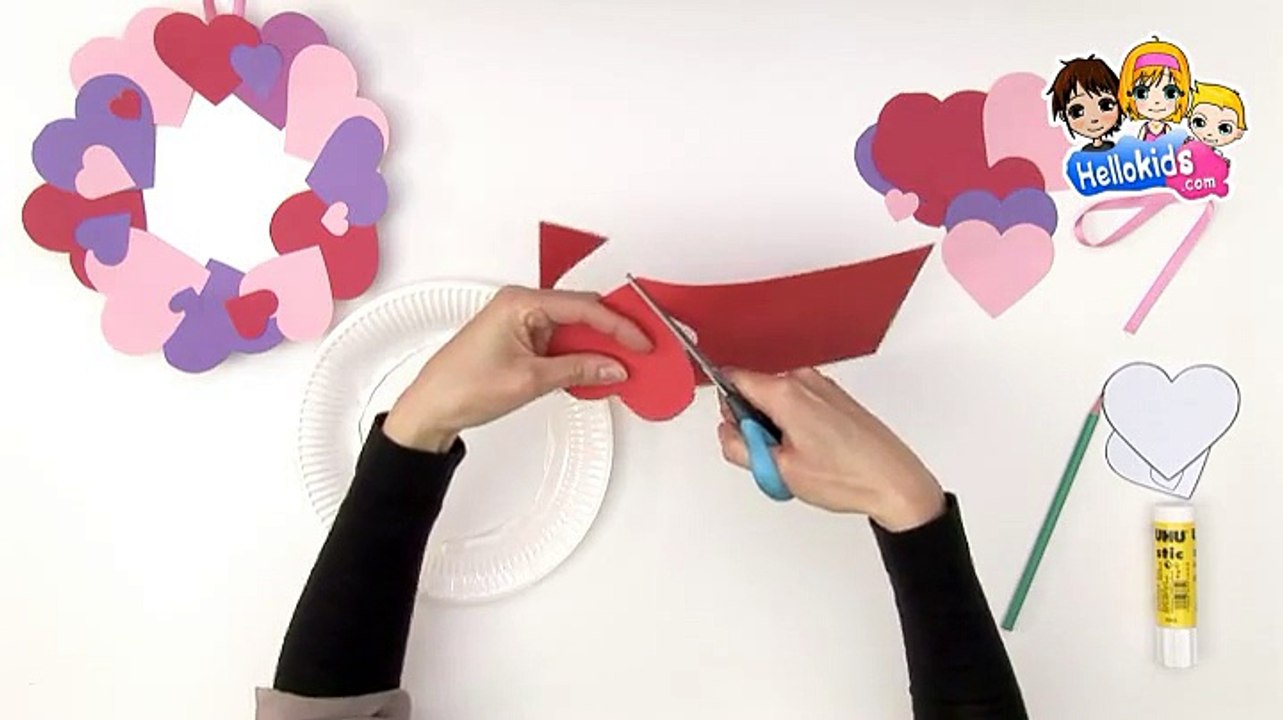 BRICOLAGE SAINT VALENTIN - Fabriquer une couronne de coeurs pour la St Valentin