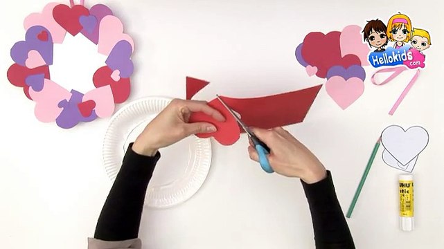 BRICOLAGE SAINT VALENTIN - Fabriquer une couronne de coeurs pour la St Valentin