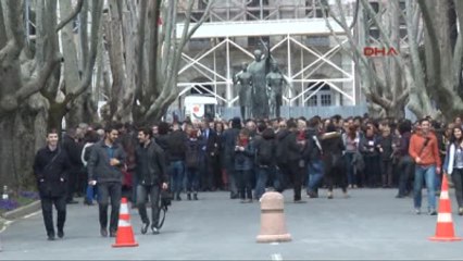 İü Rektör Adayı Tükel İçin Destek Yürüyüşü