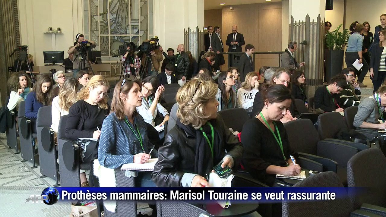 Prothèses mammaires: Marisol Touraine se veut rassurante