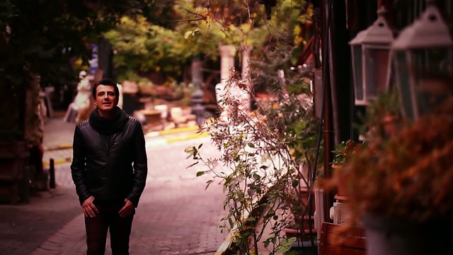 Bertuğ Cemil - Herşeye İnat (Official Video)