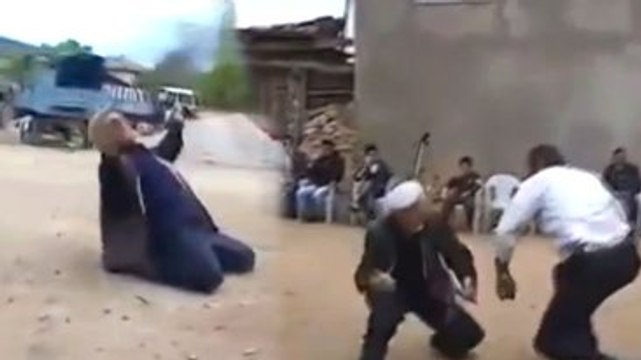 Yaşlı Amcanın Müthiş Oyun Performansı