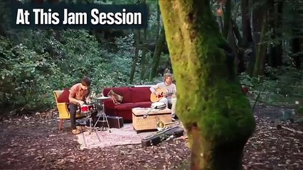 18 Places You'd Rather Be Sitting