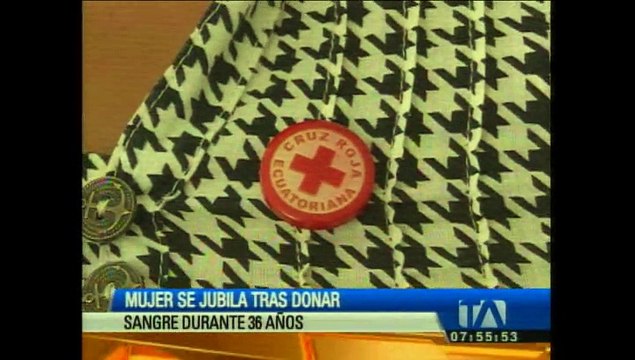 ¡Un ejemplo de vida! Mujer se jubila tras donar sangre durante 36 años