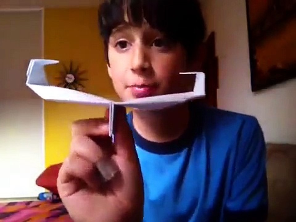 How to a paper plane that I made up called the Spinner