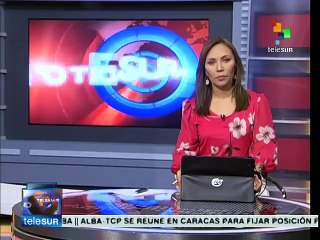 Cientos de mexicanos protestan contra el despido de Carmen Aristegui