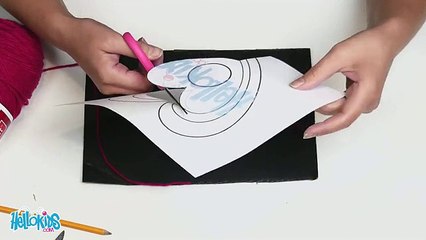 How to make a heart-shaped pompom ?